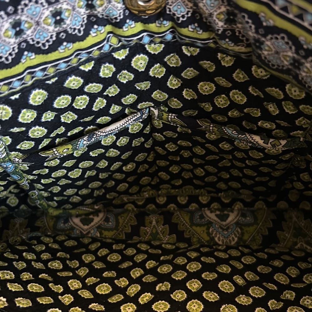 Vera Bradley green navy paisley shoulder bag 14” X  10” w/ matching card holder - Picture 10 of 12